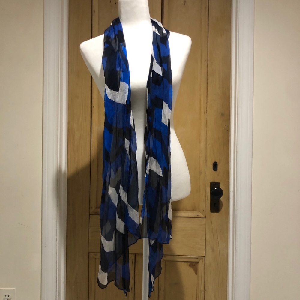 Lightweight Scarf